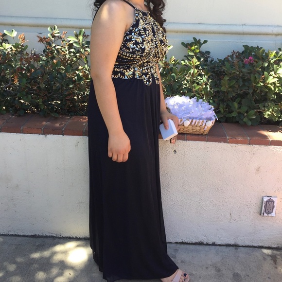 Dress - Picture 2 of 3